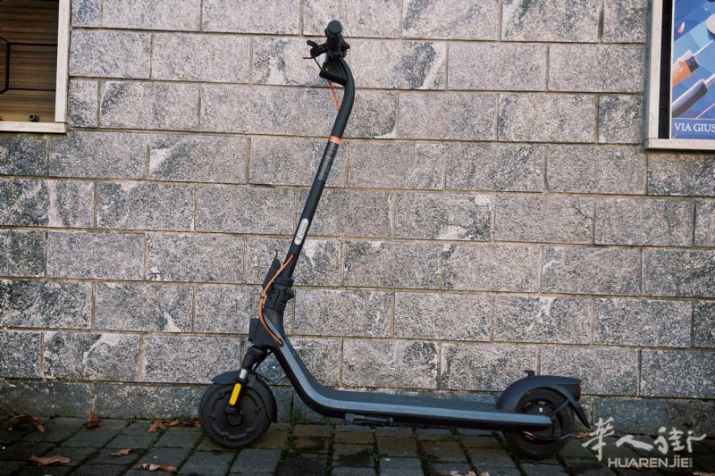 🇮🇹 品牌：Ninebot E2 PIus 升级版 九号电动滑板车🛴 •