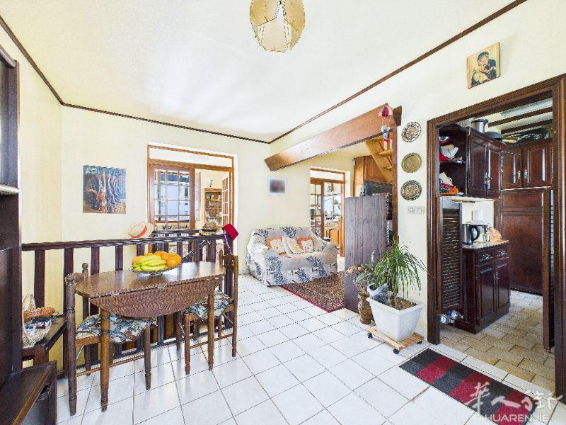 Maison familiale de 169m2 à 500m du métro 5 chambres 2 salles de bain 2 cuisines avec jardin cave et garage