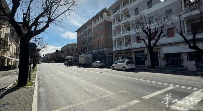 Pescara12万人口 正市中心500平方 租金5000 可开百货 餐馆 机会
