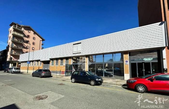 都灵市中心店面600平方 租金5000 有空调  暖气 适合开百货 餐馆 微信