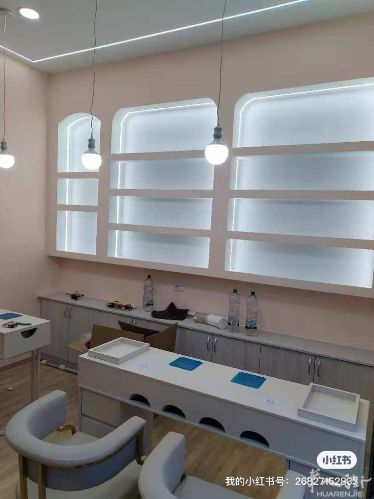 本人专业装修和维修，美甲店，按摩店，餐馆等等，贴砖，各种小活大活都可以，联系电话