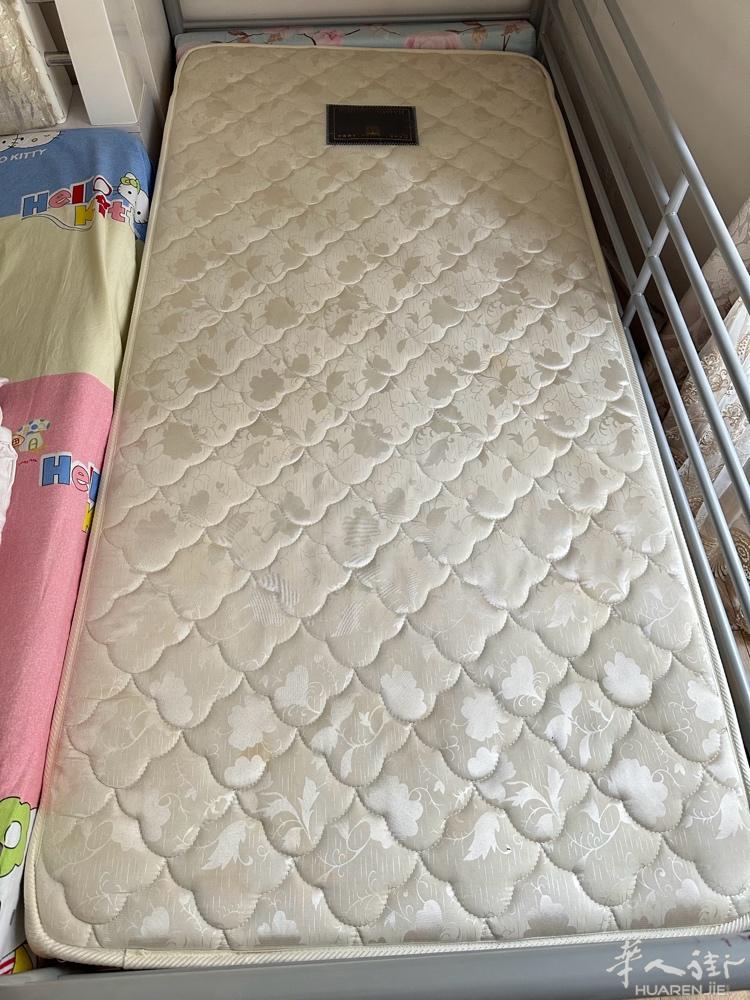 铁床带床垫出 自取 150欧