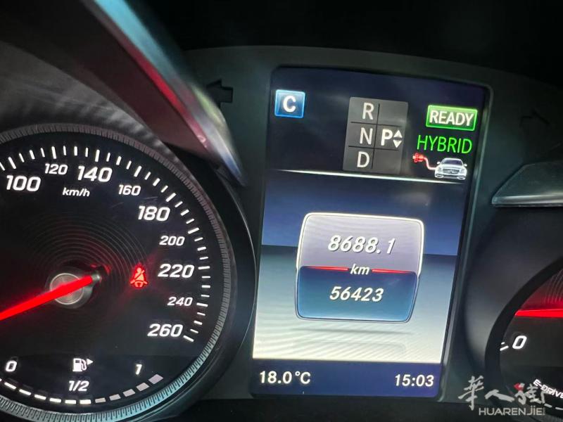 奔驰 GLC 350e 4MATIC SUV Fascination 顶配