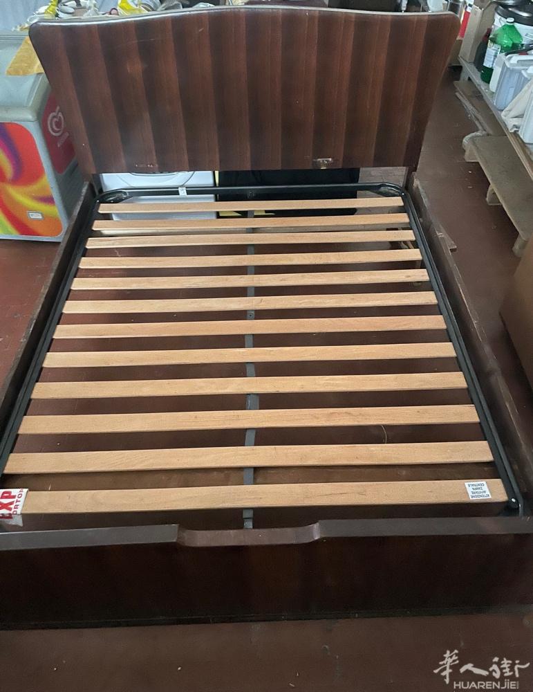 160✖️200实木床€120出
