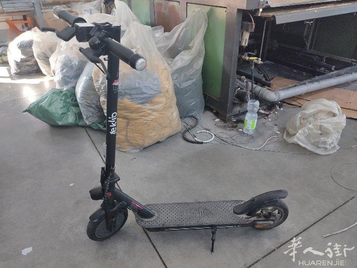 出售滑板車150歐有意聯系i
