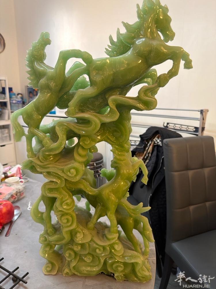 八骏马 寓意非常好的树脂雕像