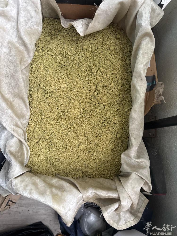 出售黄衣。有想做老酒🍷朋友。联系电话☎️ 谢谢