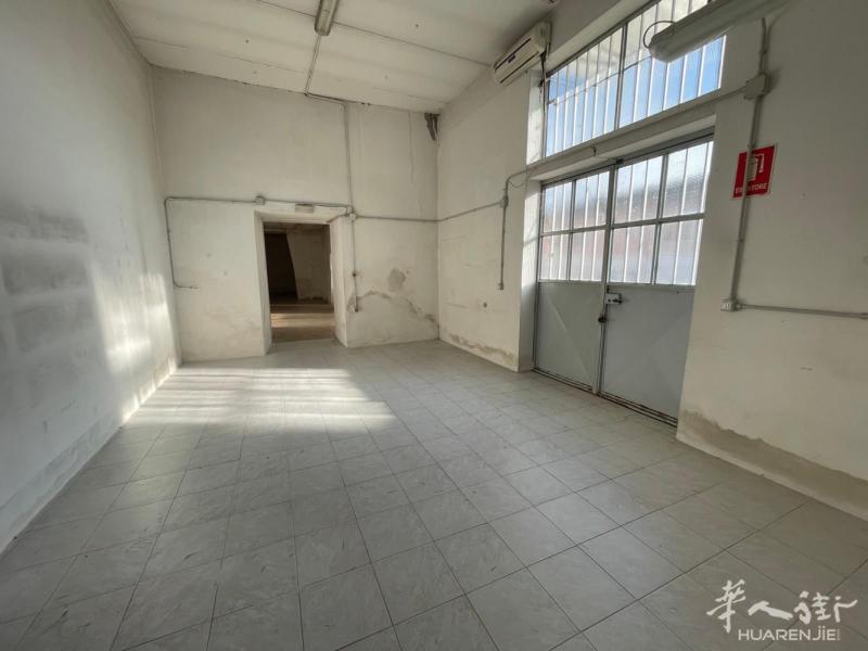 普拉托San giusto 区域，via cava近Iolo 和tavola裁剪