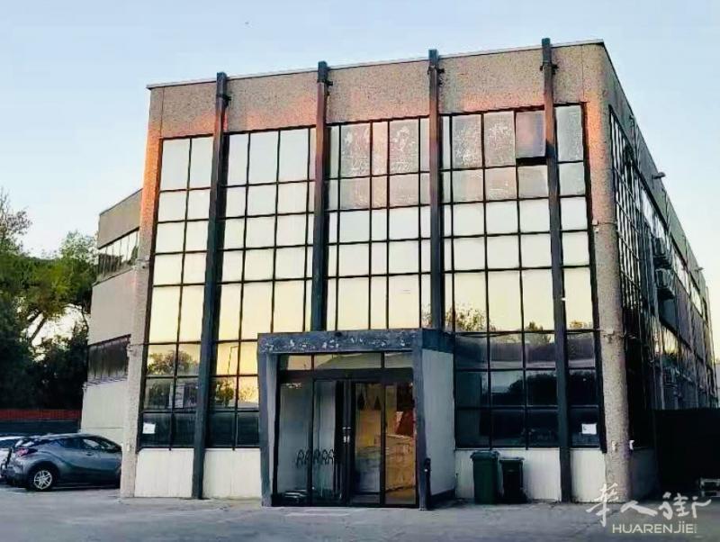 罗马仓库区 黄金地段转租，Roma Via del Omo 仓库区正入口，地段好
