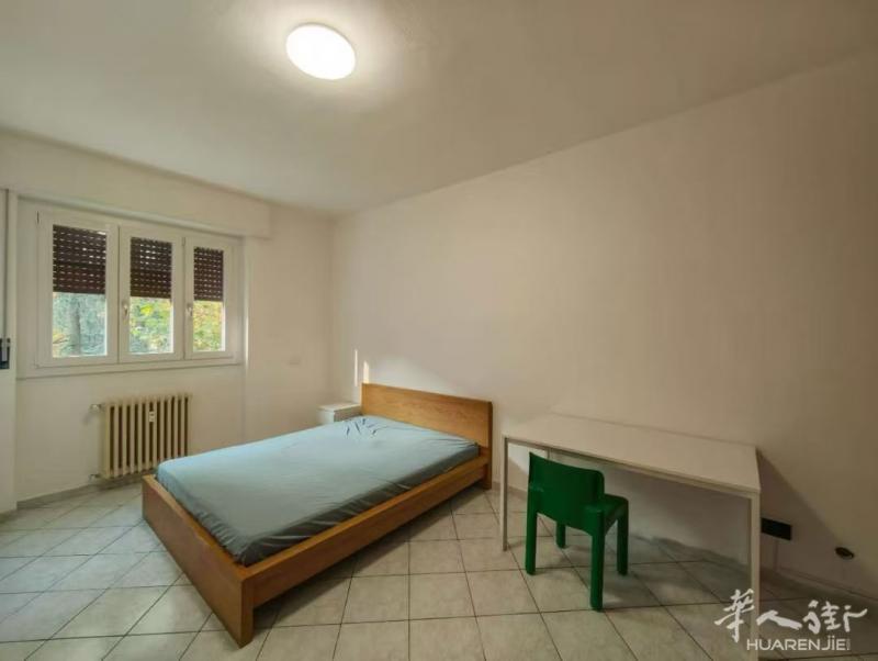 Comasina地铁口三室一厅｜整租1700€/月｜押二付一｜11月起租 房租含