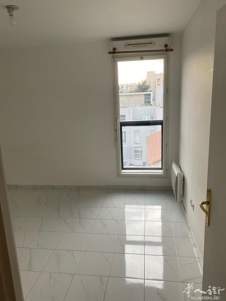 94省Vitry-sur-seine近巴黎13区 42平方一房一厅出租 1150