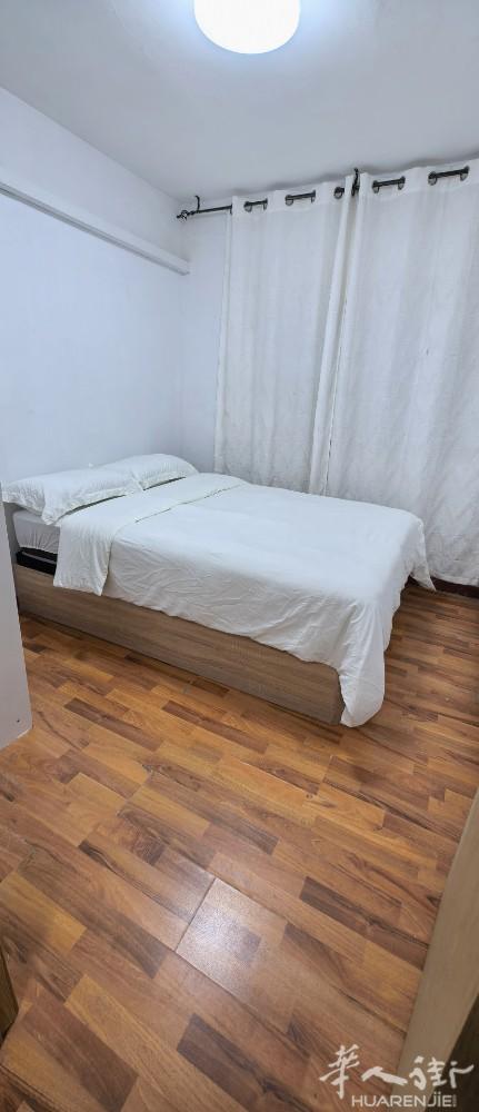 马德里usera华人民宿，日租，周租，月租，长租（长租可办住家）可做饭，提供厨具