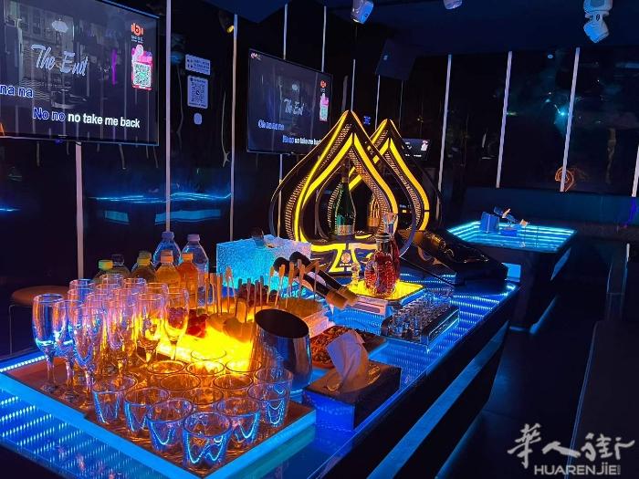 巴黎玛黑区 SPACE X 酒吧 KTV      微信号 Space91891