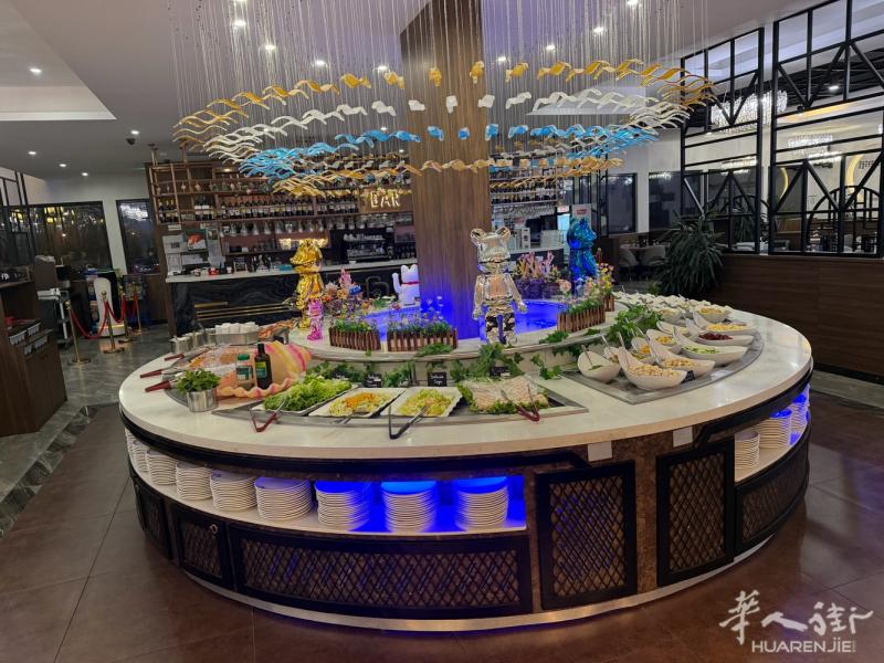 卖buffet台 02省 离巴黎一个半小时左右 便宜出了 有意者07824160