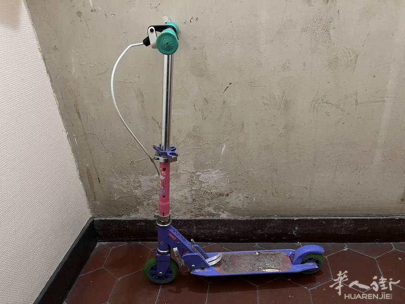 甩卖滑轮车15欧