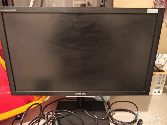 * 出一个三星24寸 pc over ip 屏幕，因为这东西太专业了 对我没什么