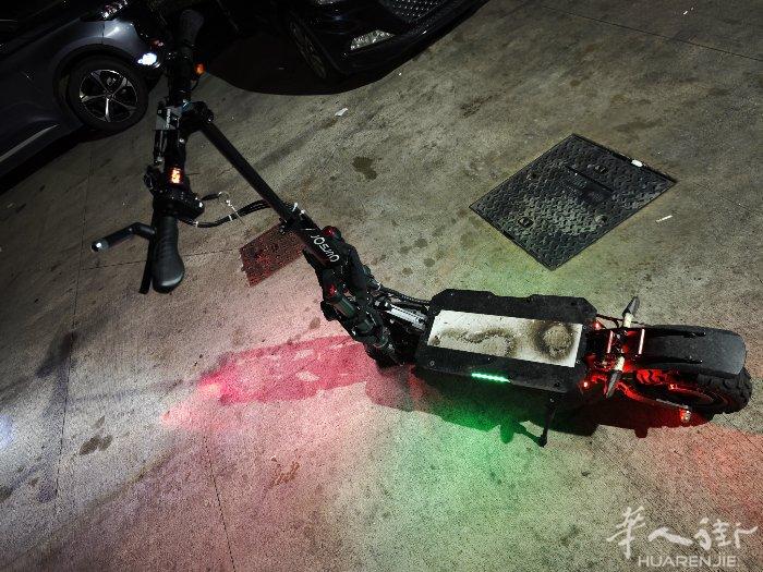 滑板车 3000瓦x2 微信联系