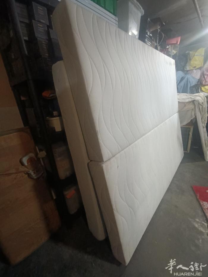 双人大床全套160×200 让160 包送货。  1