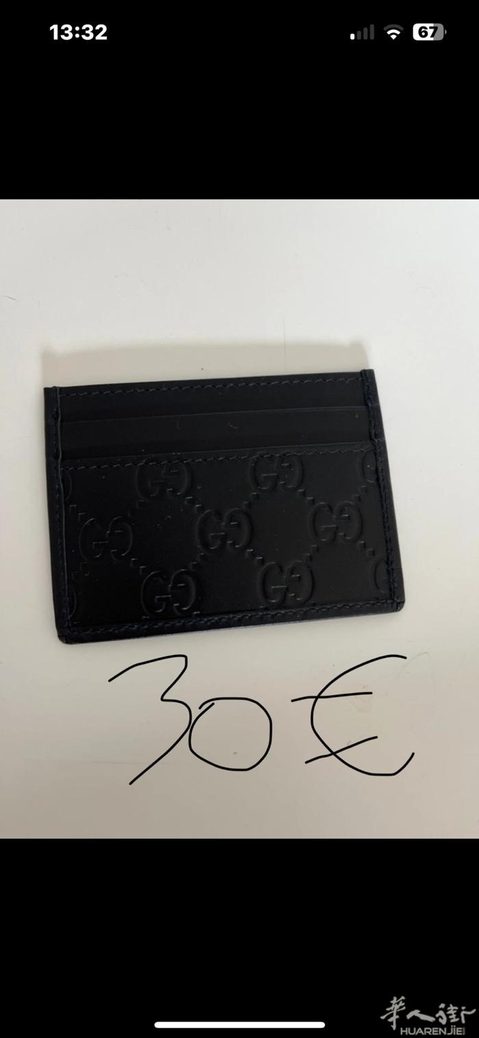 Cucci男士女士皮夹65€（工厂货） 插卡30€