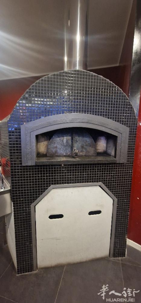 出售意大利人的木烧pizza 炉，