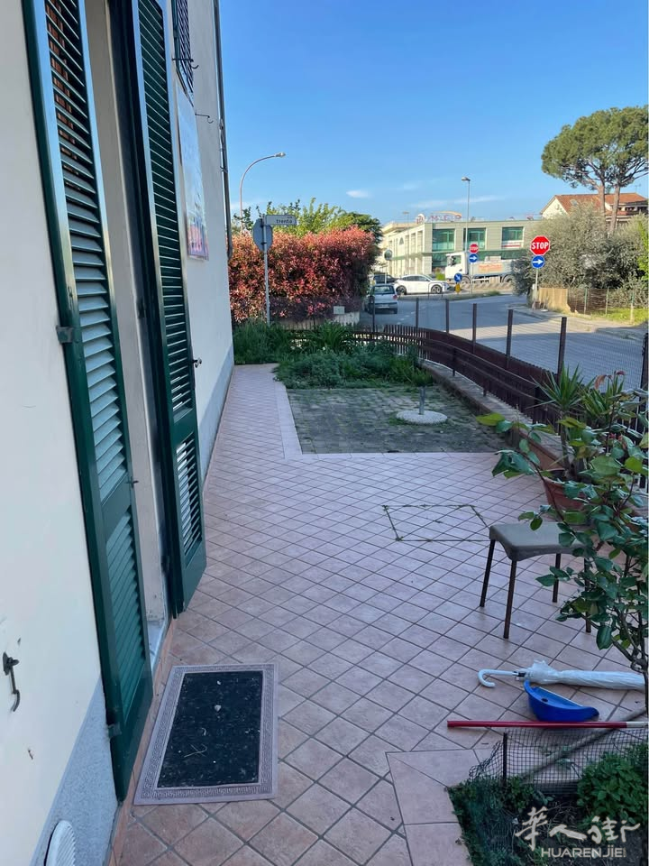 AGLIANA 落地房出售 3边空 才28万！