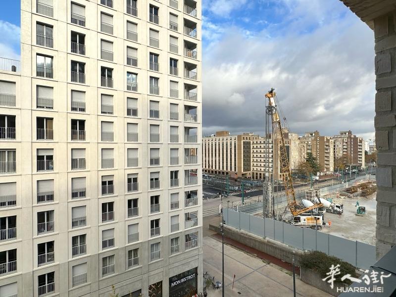 https://att.huarenjie.com/attachment/information/20251118/1763426675155822.jpg