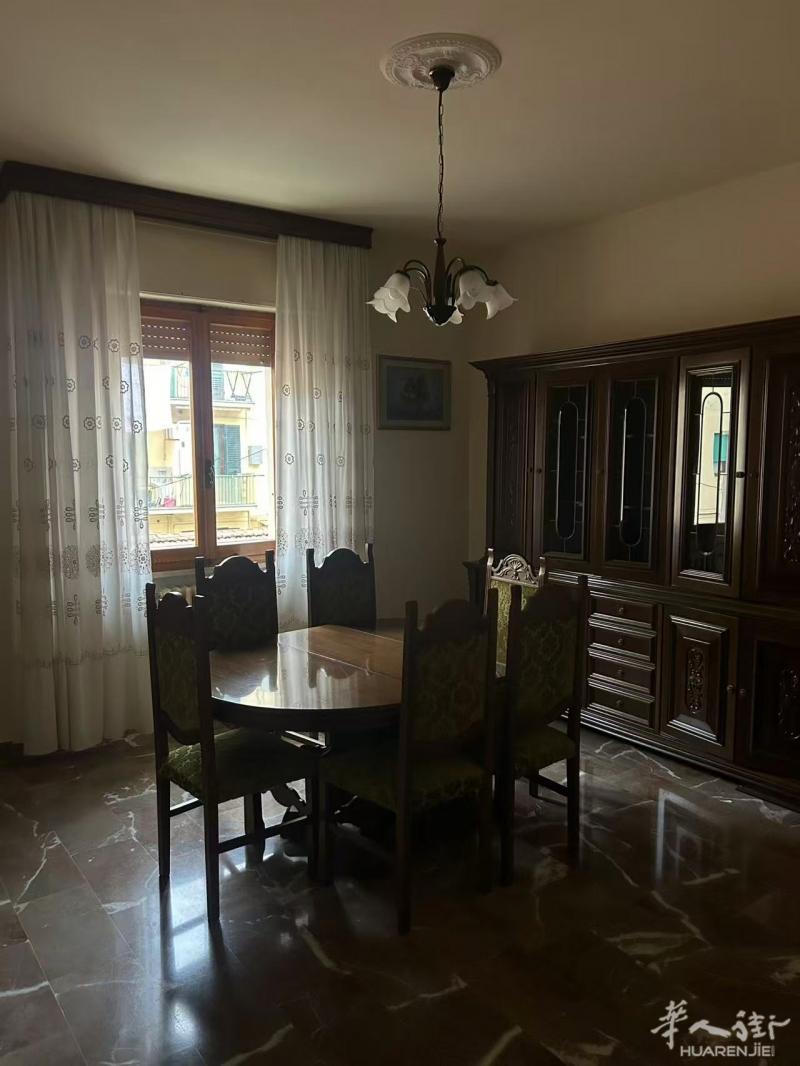https://att.huarenjie.com/attachment/information/20251118/1763477947775246.jpg