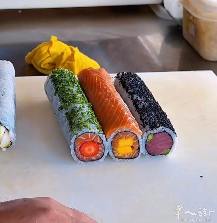 Bologna“点餐”日本餐招一名熟练Maki师傅  点餐的日本料理招一名mak