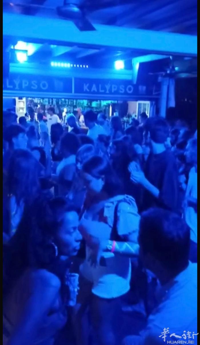 老外卖酒吧、机会非常好！ 位置绝佳！