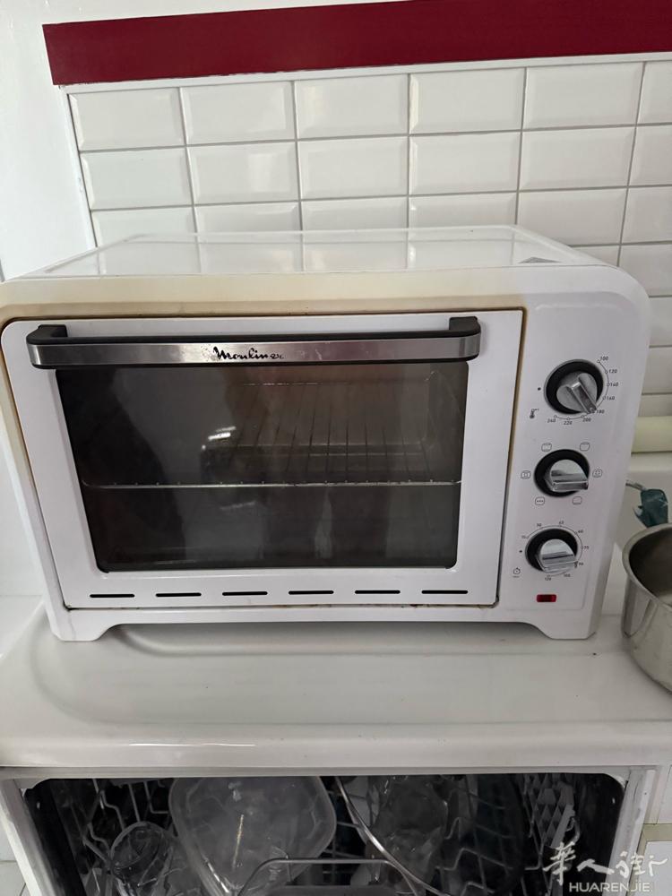 电烤箱