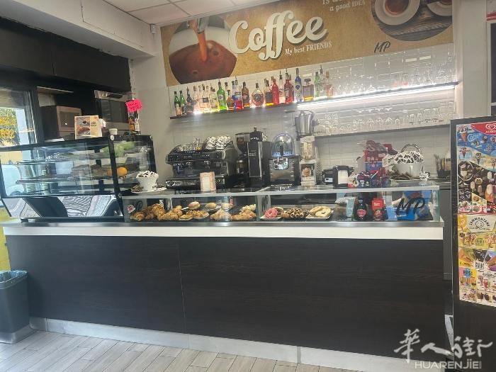 米兰边 Desio 市中心 超级好路段 卖 BAR tabacchi + sna