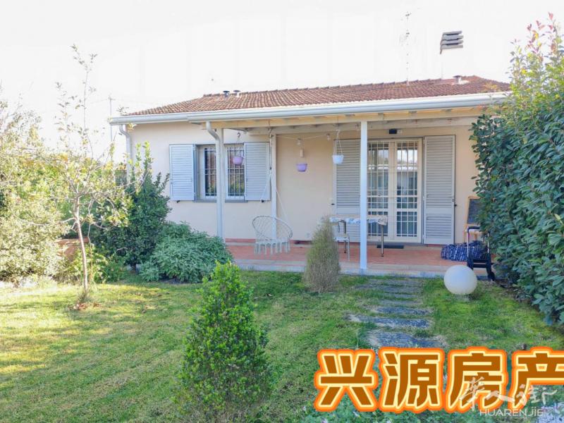 Prato在Tavola 大公园附近 精装修落地房出售： 面积约200平方米 两