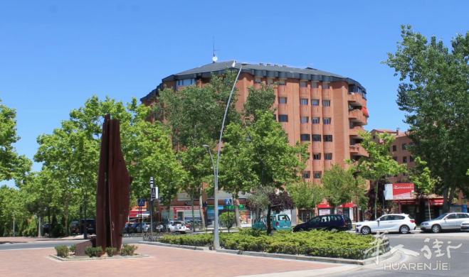 马德里Tres Cantos大型local出租