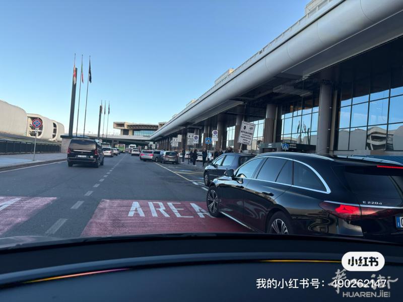 米兰三大机场接送24小时在线华人专业司机 米兰专业接送机  华人司机 当地人老司