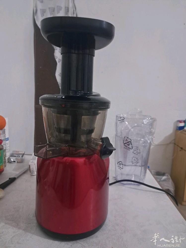 本人搬家，急售全自动榨汁机，买来没用几次，很新