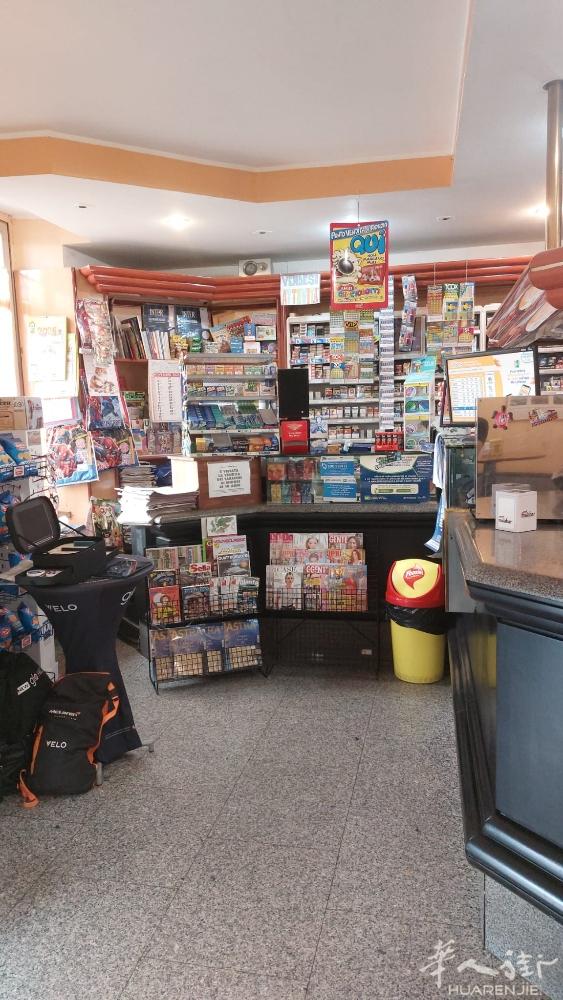 都灵高速公路出口 低房租，超级好地方 60年老店，老外老板，车流量很高，入城必经