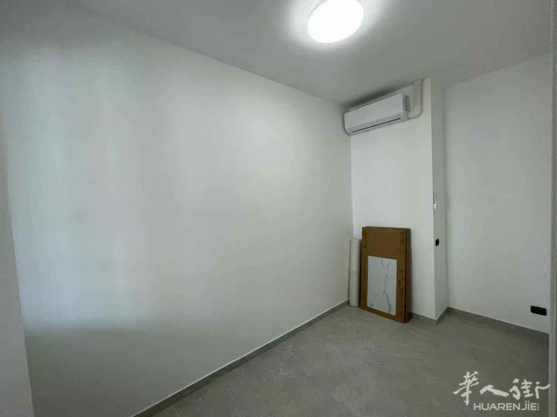微信milanzufang001 via Aristotile Fioravan