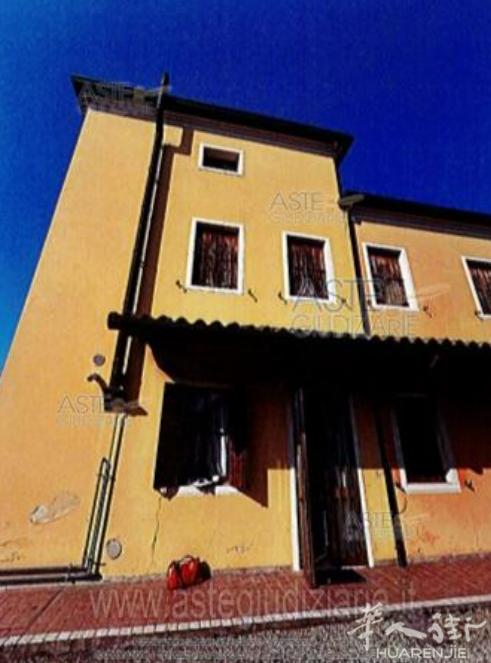 【拍卖房】Teolo, Padova 出售公寓  两室一厅两卫 含独立车库/储藏