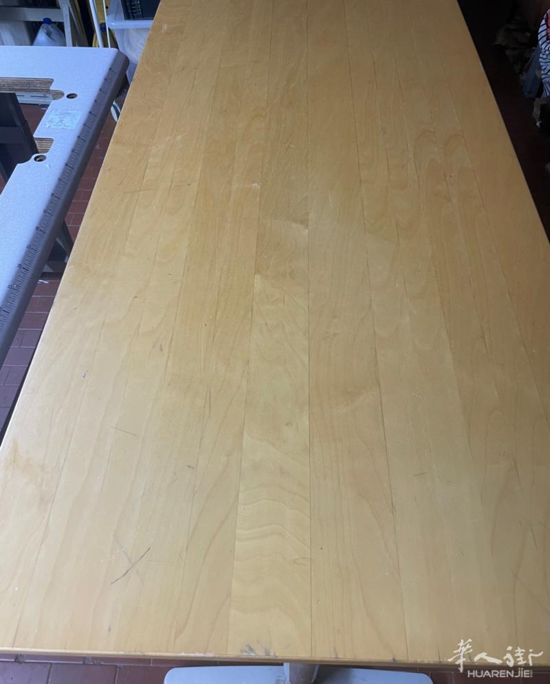 宽80cm长200cm /宽80cm长160cm高矮可调节€100出