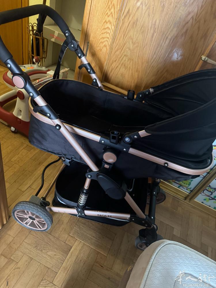 出0到2岁婴儿推车  就用了3个月 还很新  可以折叠