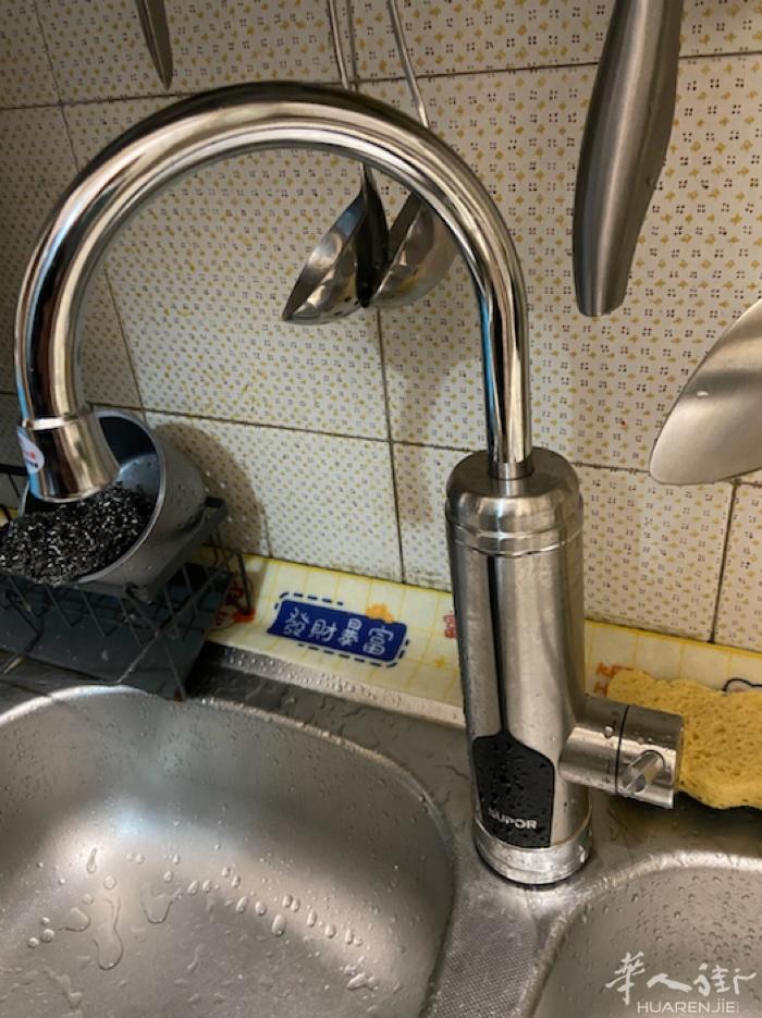 全新SUPOR苏泊尔速热水器闲置出售：3000w，加热非常快，非常省电，非常好用
