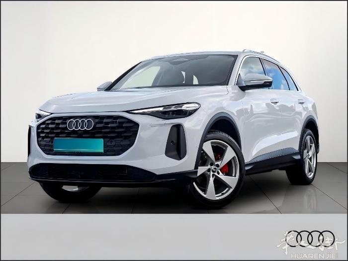 新款奥迪🚗Q5 SUV 汽油轻混 204CV🔥 ​2000公里 09/202