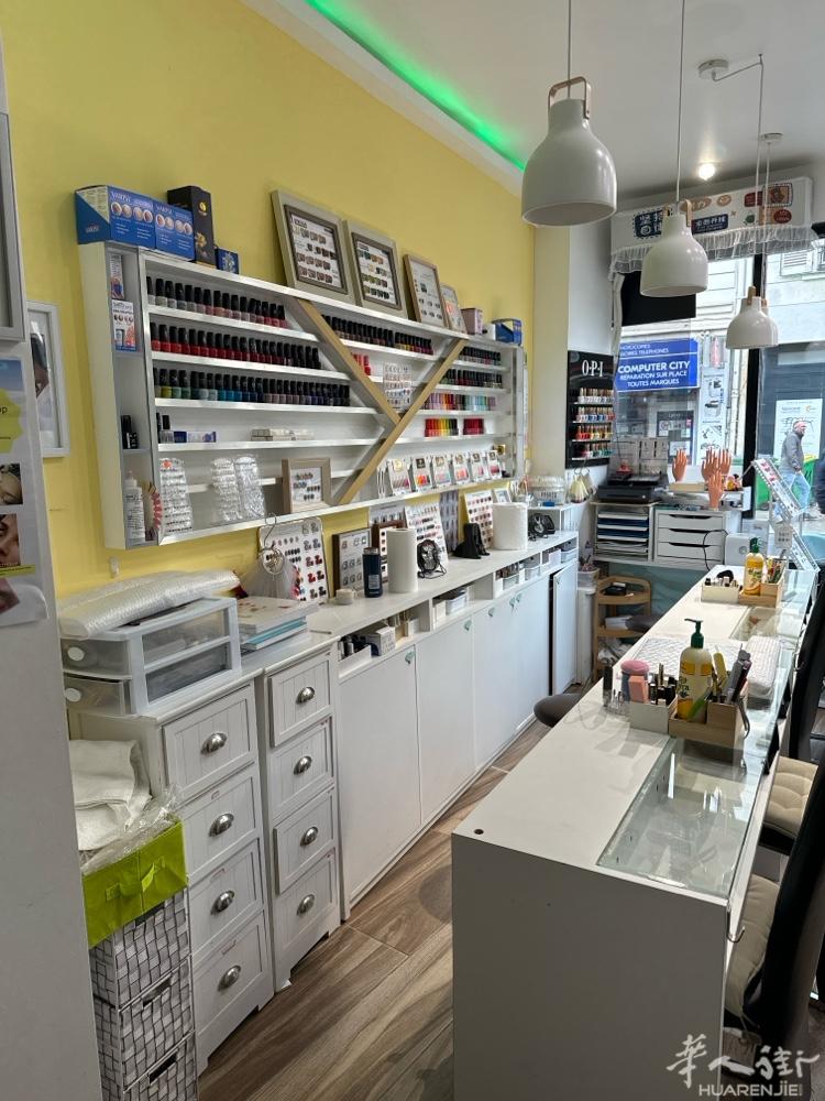 小巴黎旺铺美甲美容店转让 061855773
