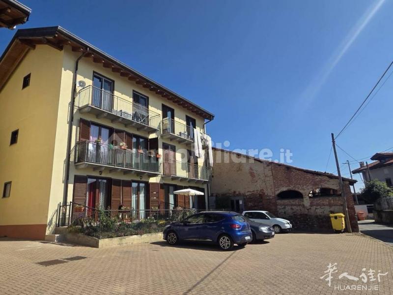 Torino 出售 公寓  私人电话☎️ +39 340 339 1495  三