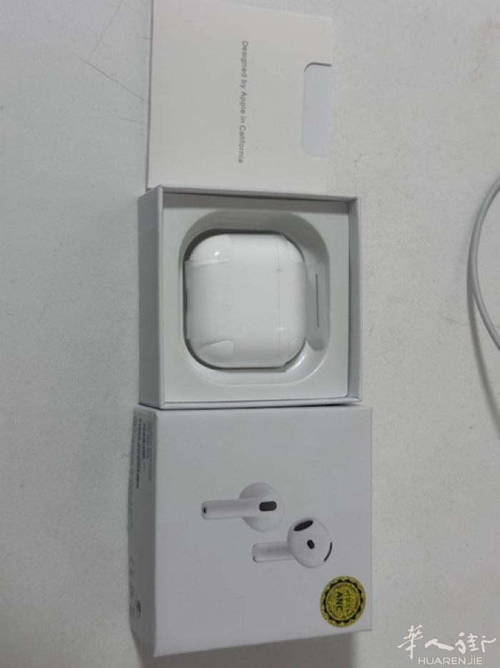 全新只是开封，未使用的air pods4    50欧