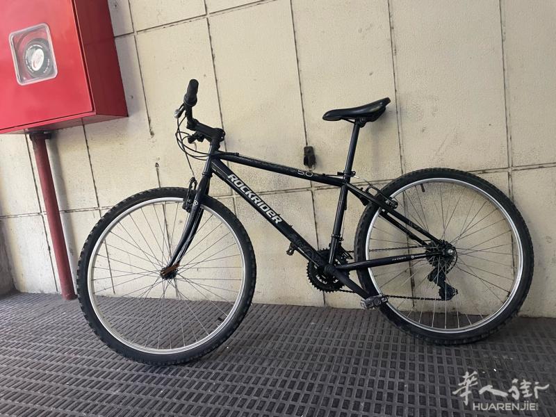 85€出26寸山地自行车巴塞罗那出二手折叠自行车、不要配件可优惠 #巴塞罗那二手
