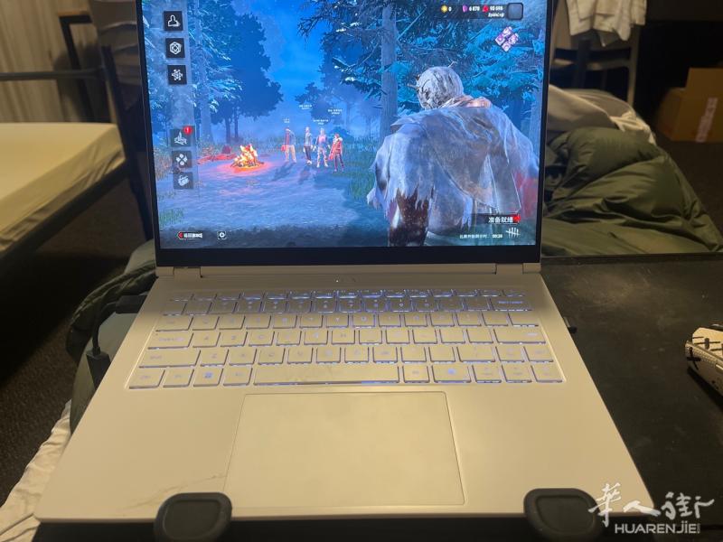 机械革命无界14X暴风雪至尊版，成色很新，无磕碰划痕 ，120hz 10bit色