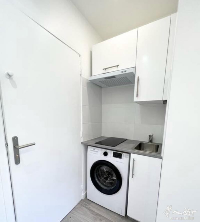 92Neuilly-sur-Seine 富人区13平看花园studio850欧