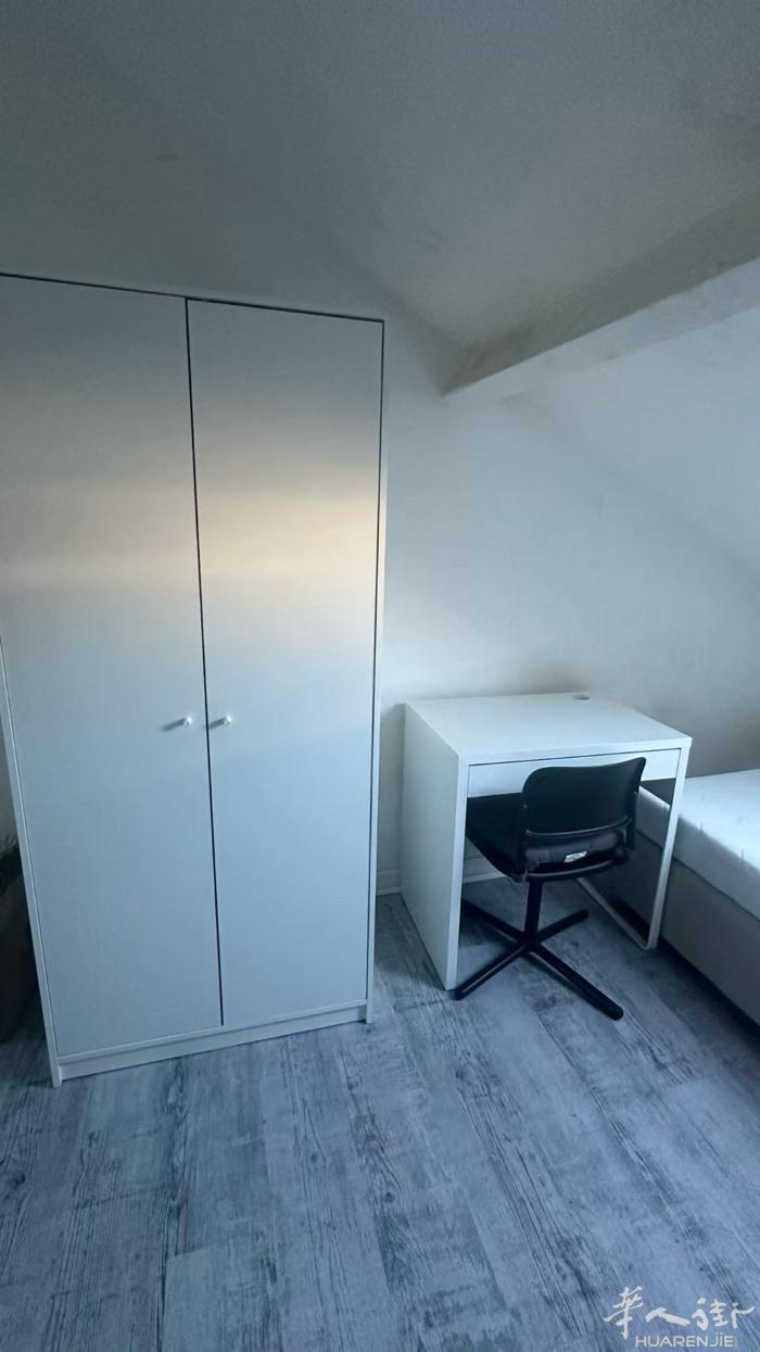 里尔市中心近二大独立studio出租，📍Porte d’Arras地铁站步行2