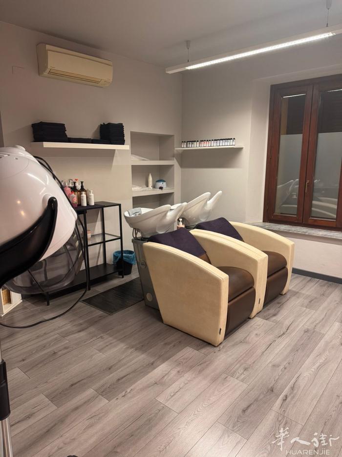 Cremona 意大利人理发店转让 联系电话monica 3467882171
